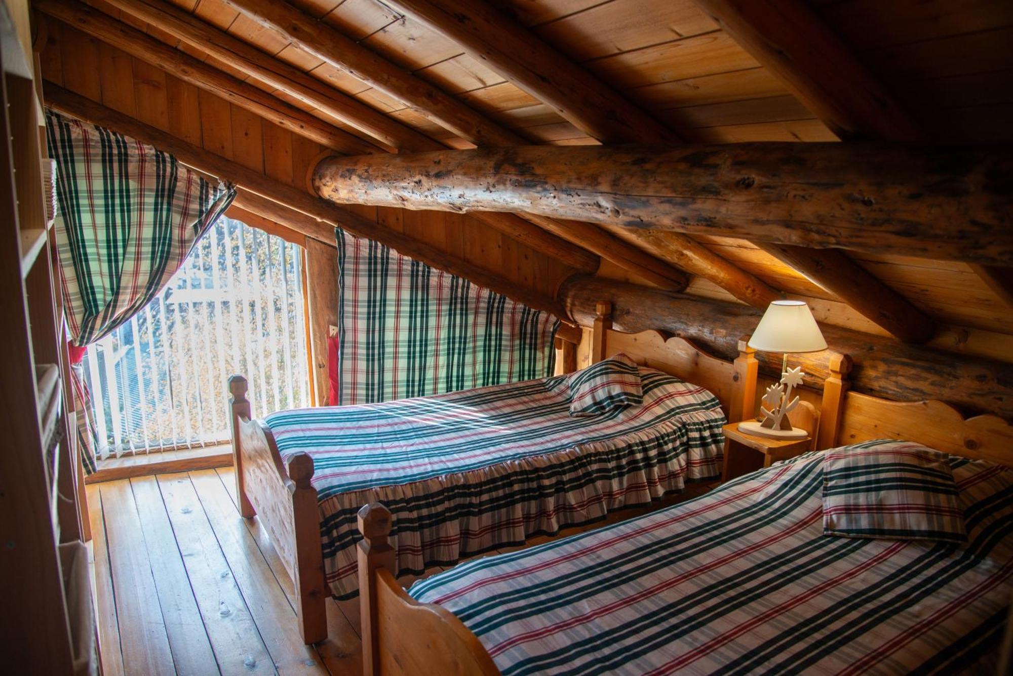 Appartement Cosy Pour 4 Personnes En Chalet De Pierres Saint-Martin-de-Belleville Luaran gambar