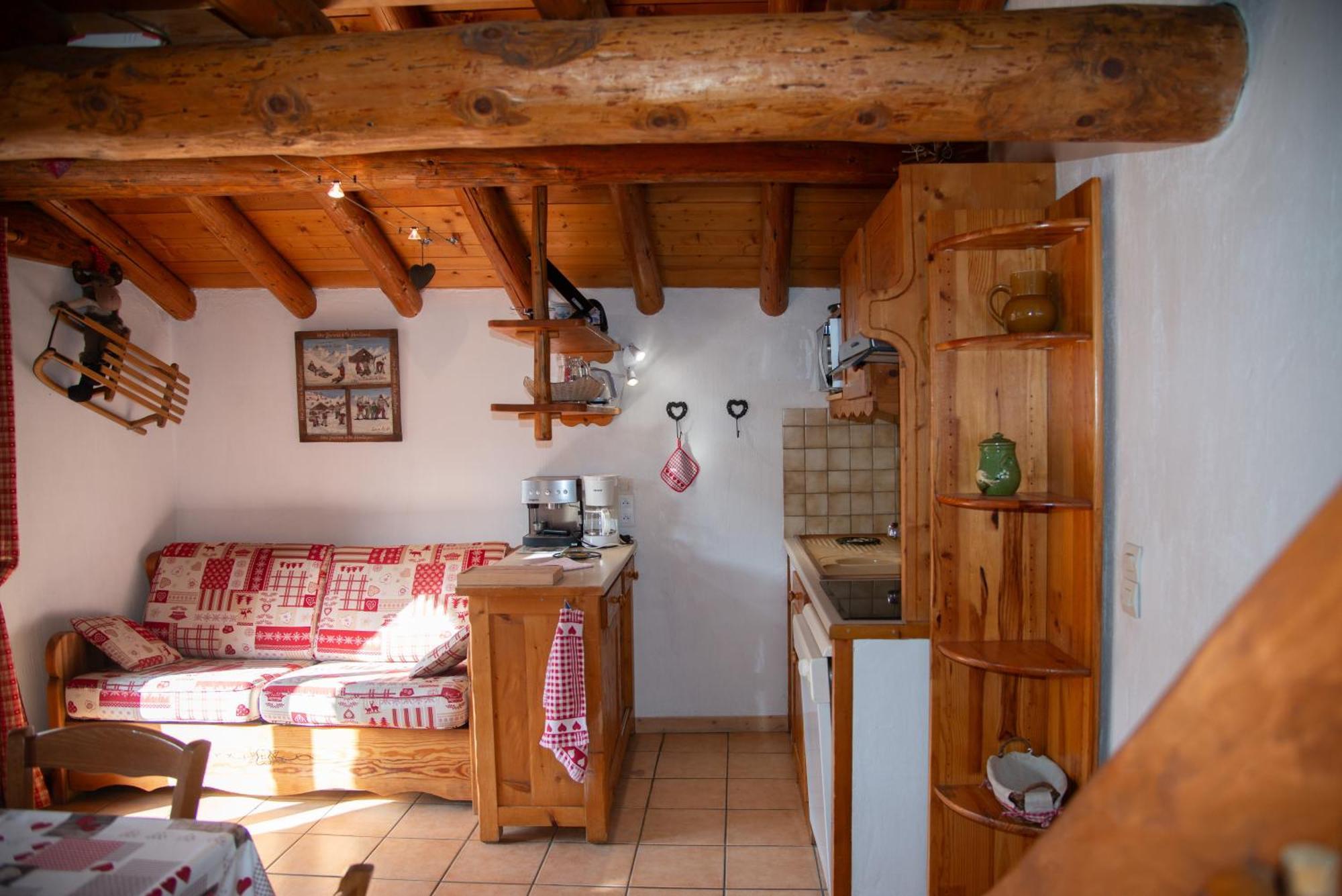 Appartement Cosy Pour 4 Personnes En Chalet De Pierres Saint-Martin-de-Belleville Luaran gambar