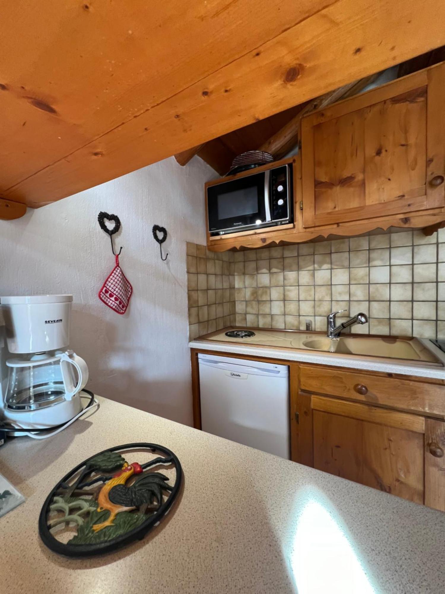 Appartement Cosy Pour 4 Personnes En Chalet De Pierres Saint-Martin-de-Belleville Luaran gambar